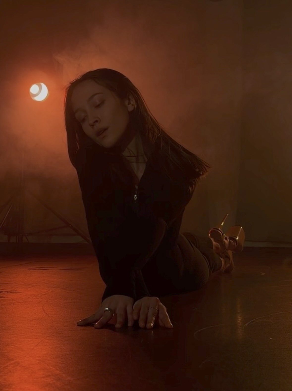 Настенька - преподаватель танцев